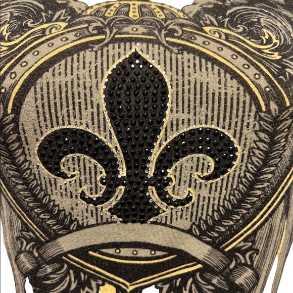 FLEUR- DE-LIS YELLOW EMBELLISHED TEE by LOVE to LOVE. SIZE MEDIUM - Picture 11 of 14